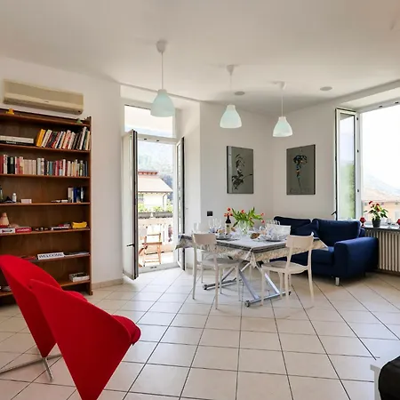 Casa Miralago Castelveccana